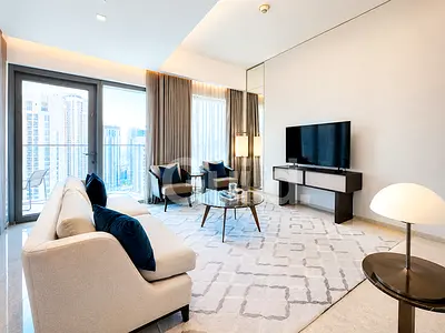 Modern Unit | Prime Location | Luxurious | 3BR