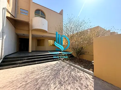 Alluring 5BHK Villa (Stand Alone) 2 Coverd Parking In Defence Street Near Burjeel Hospital Near, Ab