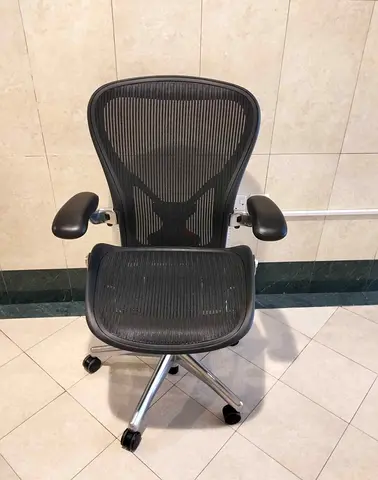 Herman miller Aeron size B Aluminum polish