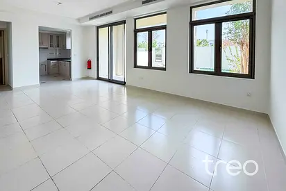 Type D | Single Row | Spacious Layout