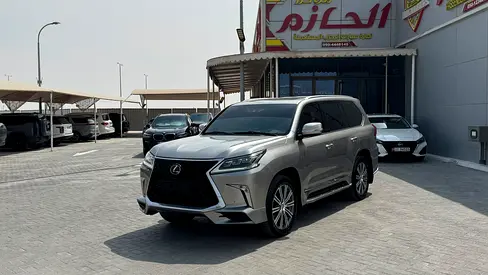 Lexus LX 570 Platinum 2017 GCC Specs