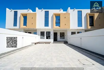 5غرف مع حوش وروف بالياسمين شامل رسوم خلف حديقة الحميديه بدفعه مقدمه بسيطه جدا