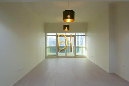 Unfurnished 1 bedroom l Spacious Layout l JLT