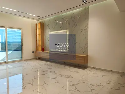 Spacious l Fully Renovated l Modern and Bright