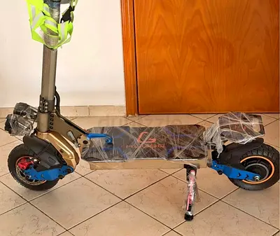 Electric Scooter in Exellent condition almost New