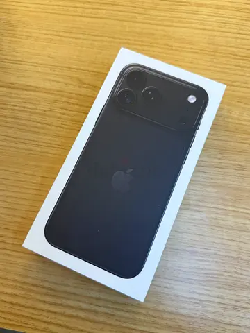 Iphone 18 pro max 1TB Physical Sim BlacK