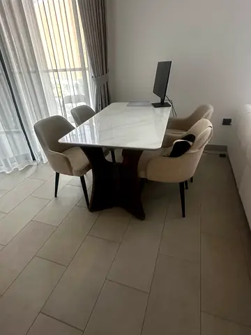 Dining table and 4 chairs