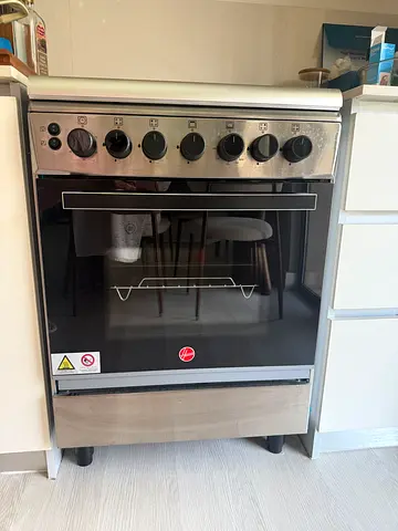 Stainless steel freestanding gas oven and cooker - good condition