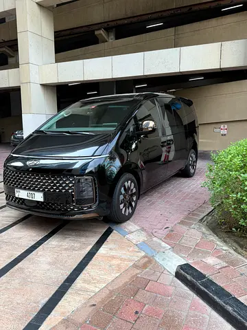 Hyundai Staria Premium 2022 GCC Specs