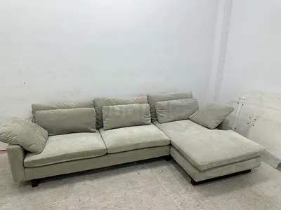 Looks great condition west elm lshape sofa