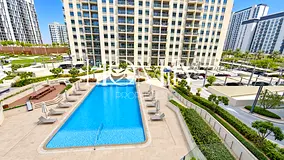 CORNER UNIT | POOL VIEW | VACANT