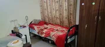 Bachelor non cooking Bed space available tourist club al zahiyah