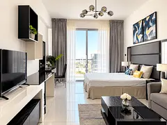 BRIGHT & SPACIOUS APARTMENT | HIGH FLOOR