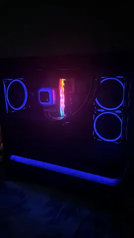 Gaming desktop pc 5060 TI Intel i7 liquid cooled