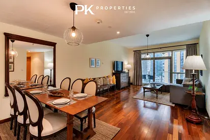 Available Now | Dubai Marina 2BR: Balcony, Pool & Gym!