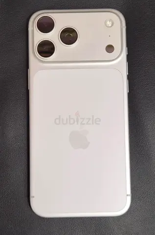 I phone 17 pro max 256 gb TDRA  100 battery  79 cycle count only mobail