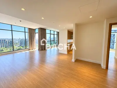 POOL & PARK VIEW | SPACIOUS LAYOUT | AVAILABLE