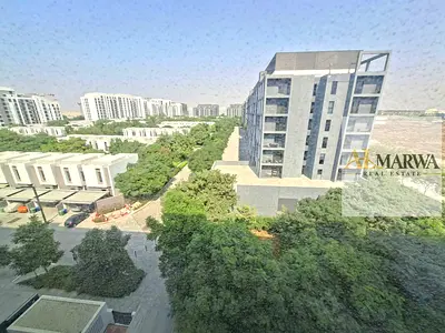 Furnished Studio in modern Community with many Ameneties ready to move