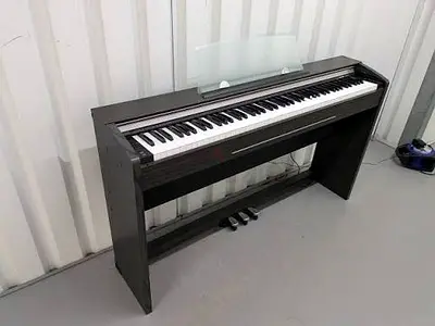 Casio Privia Px700 Piano. In perfect working. Cash on free delivery with six months warranty.