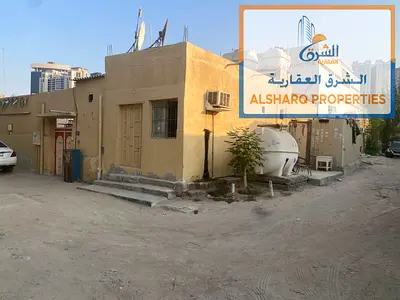 بيت لقطه لللبيع خمس غرف واربعه حمام بالراشديه 3 باقل الاسعار ومساحة 2000 قدم