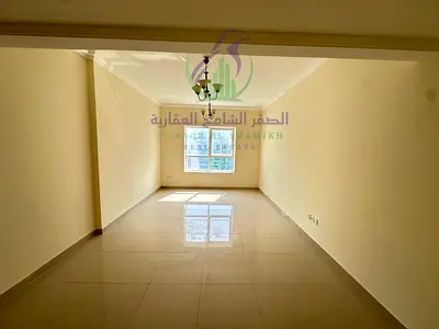 غرفتين وصالة بالتعاون، مساحة واسعة، غرفة خادمة، بلكونة، 3 حمامات، باركن مجاني، سعر مميز وموقع قريب من الخدمات.