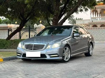 2012 Mercedes-Benz E-Class E 300 Avantgarde with AMG kit GCC Specs