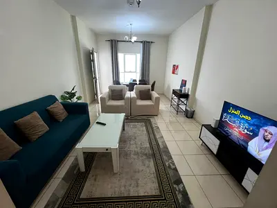 Comfortable living environment close to the Corniche, supermarkets, restaurants, and essential serv