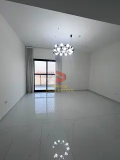 Very Spacious layout I Near Metro I Utilities included I Mid floor