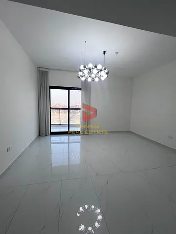 Very Spacious layout I Near Metro I Utilities included I Mid floor