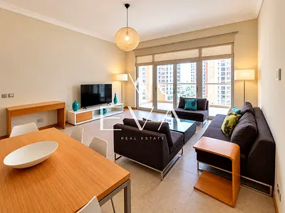 SPACIOUS 2BR | PRIME PALM LOCATION | VACANT