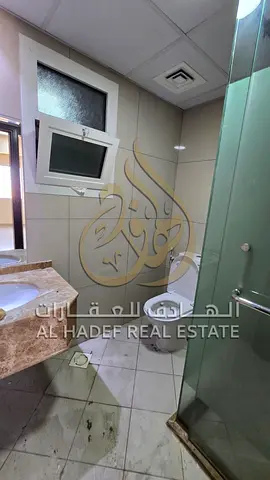🏡 للإيجار شقة فاخرة غرفتين وصالة في النعيمية 1 – عجمان  ✨ فرصة رائعة للسكن في شقة واسعة بتصميم مميز وموقع حيوي!  🔹 غرفتان نوم وصالة واسعة 🔹 3 حماما