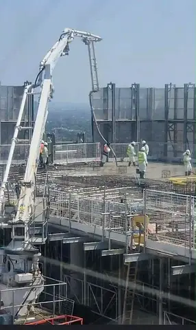 High rise concrete pump placing boom zoomlion and 2 tower for sell