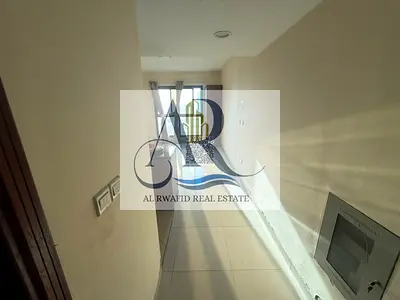 استديو بخزائن حائط ومساحة كبيرة في الجرف 2
