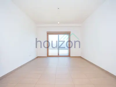 Bright 1BR | Direct Park Access | Prime Location