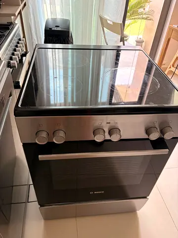 Bosch Series 2 Electric Ceramic Cooker 60x60 – HKL060070M – Stainless Steel