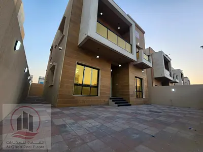 فيلا للايجار بعجمان منطقة الزاهية الفيلا ارضى ( 5 غرفة ماستر +مجلس كبير + 3 صالة كبيرة + حوش كبير + غرفة خادمة )