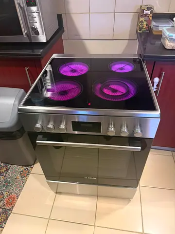 Bosch 4 Hobs Electric cooker 60by60 cm