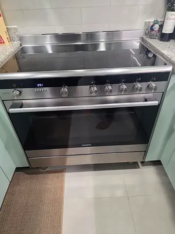 Siemens Iq700 Electric Ceramic Cooking Range 90x60cm Freestanding Stove