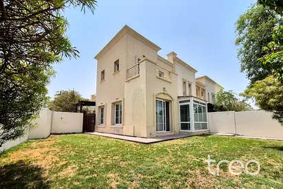 Corner Unit | Well Maintained | Large Plot