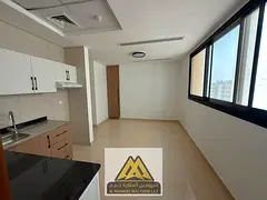 First occupancy / Amazing price / Fantastic kitchen / Central air conditioning / Near the Police Clu