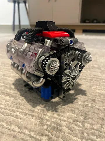 LEGO Technic engine block build — used, good condition