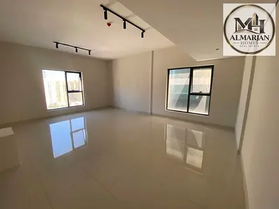 - 3 bedrooms and a spacious living room. - Maid’s room. - Free gym. - Private parking. - Special offer: One month free. - Close to daily services and