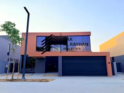 Distress deal | Standalone Villa Pool | Corner Unit | Freehold