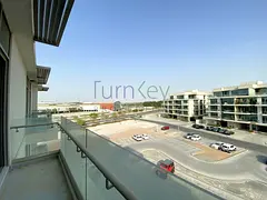 1 Bed | Bright Layout | Balcony | VACANT