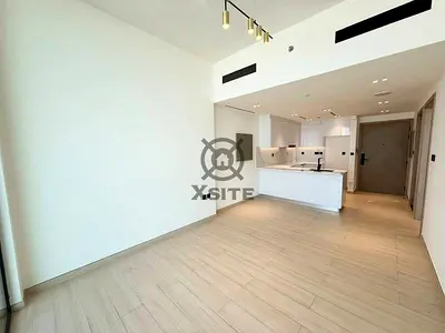 Modern 1 BR | Well-Lit | High Floor