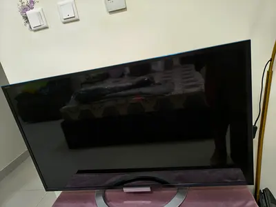 42 inch full HD smart 3D LED Television with TV Stand
