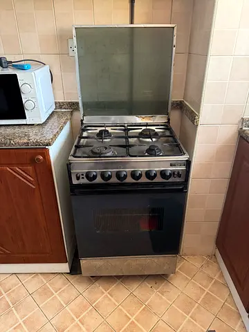 Glem Gas 60cm 4-Burner Gas Cooker with Oven Moving Out Sale
