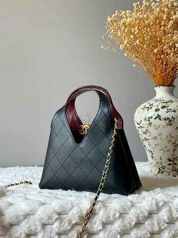 New women Chanel bag