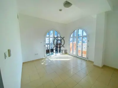 Modern 2 BR |Spacious |Prime Location