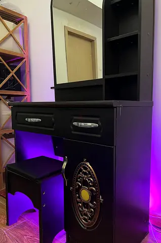 Black Dresser